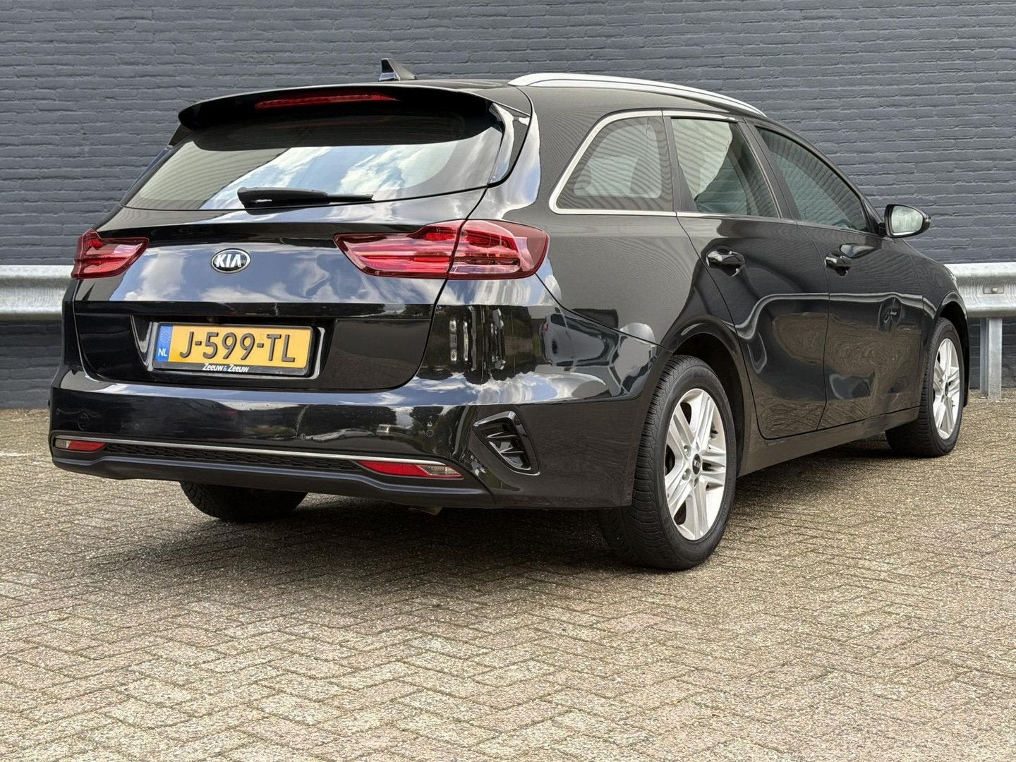 Kia cee'd Sportswagon 1.0 T-GDi DynamicLine | € 6.200,- NETT, Auto's, Zwart, 130 g/km, Verwarmde buitenspiegels, (Pro) Cee d