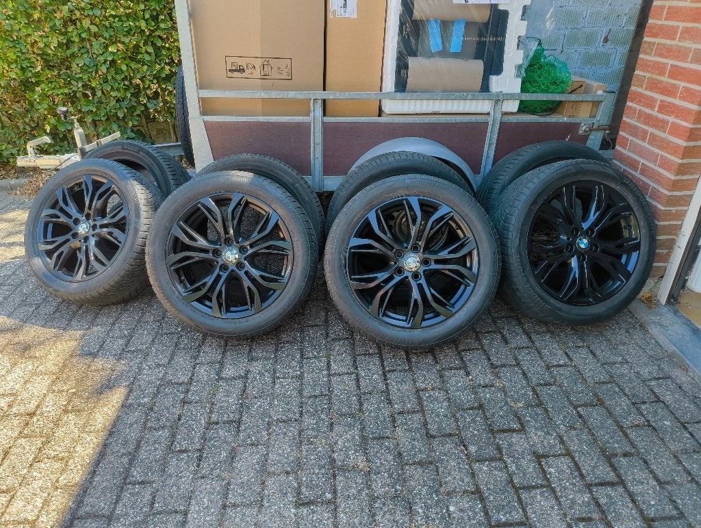 Velgen BMW met zomerbanden en winterbanden, Pneus été, 18 pouces, Enlèvement, Utilisé