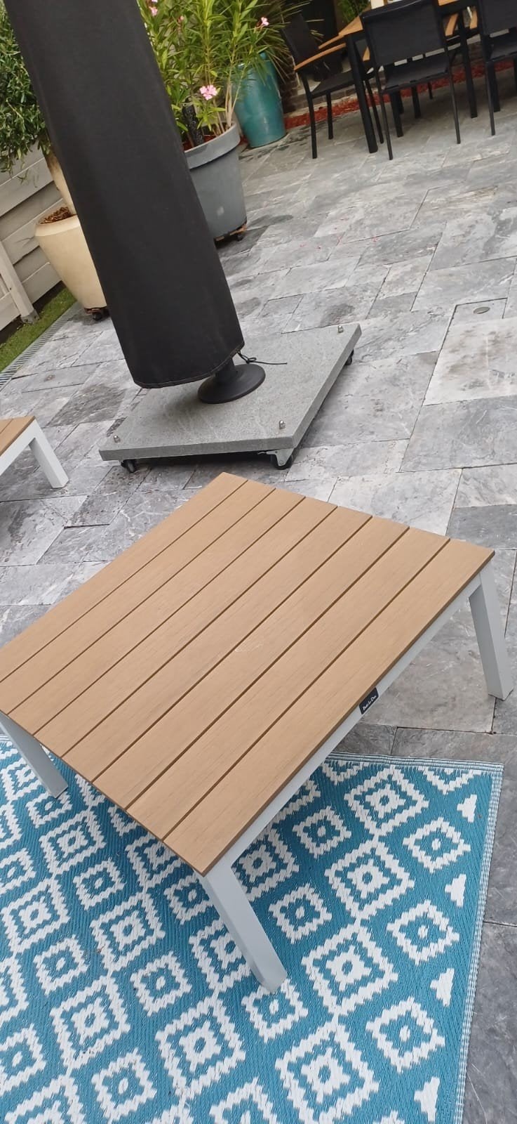 lounge met tafel, Ophalen, Zo goed als nieuw