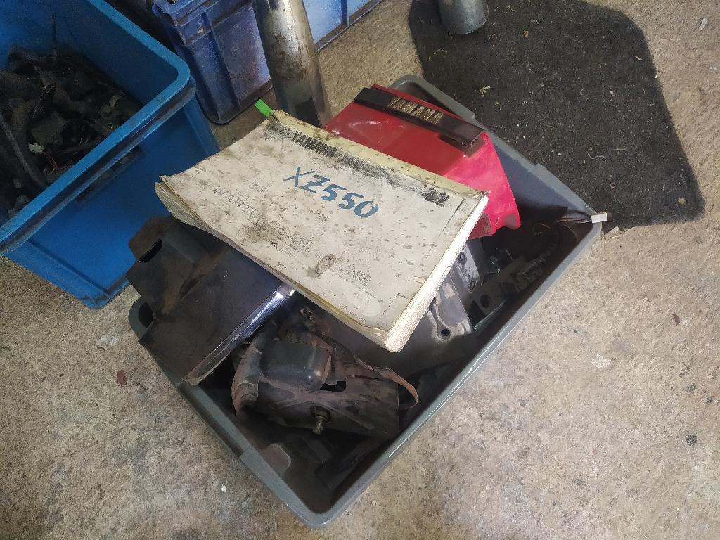 Pièces pour Yamaha XZ 550, Motos, Enlèvement, Utilisé