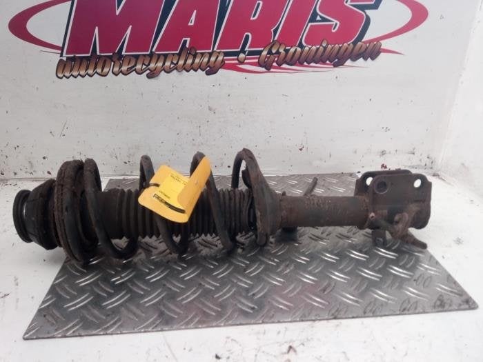 Barre amortisseur avant gauche d'un Suzuki Alto, -, -, 3 mois de garantie, Utilisé