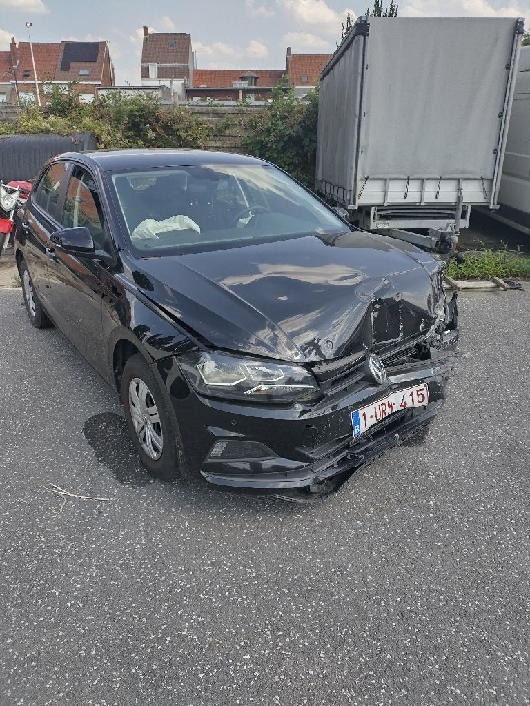 Schadewagen VW polo benzine 1.0 bj 2018, Auto's, Volkswagen, Stof, Zwart, 48 kW, Handgeschakeld