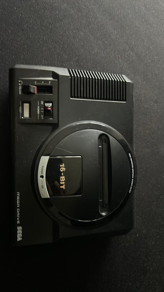 Sega 16-bit console, Games en Spelcomputers, Spelcomputers | Sega, Ophalen, Nieuw, Met 1 controller, Met games