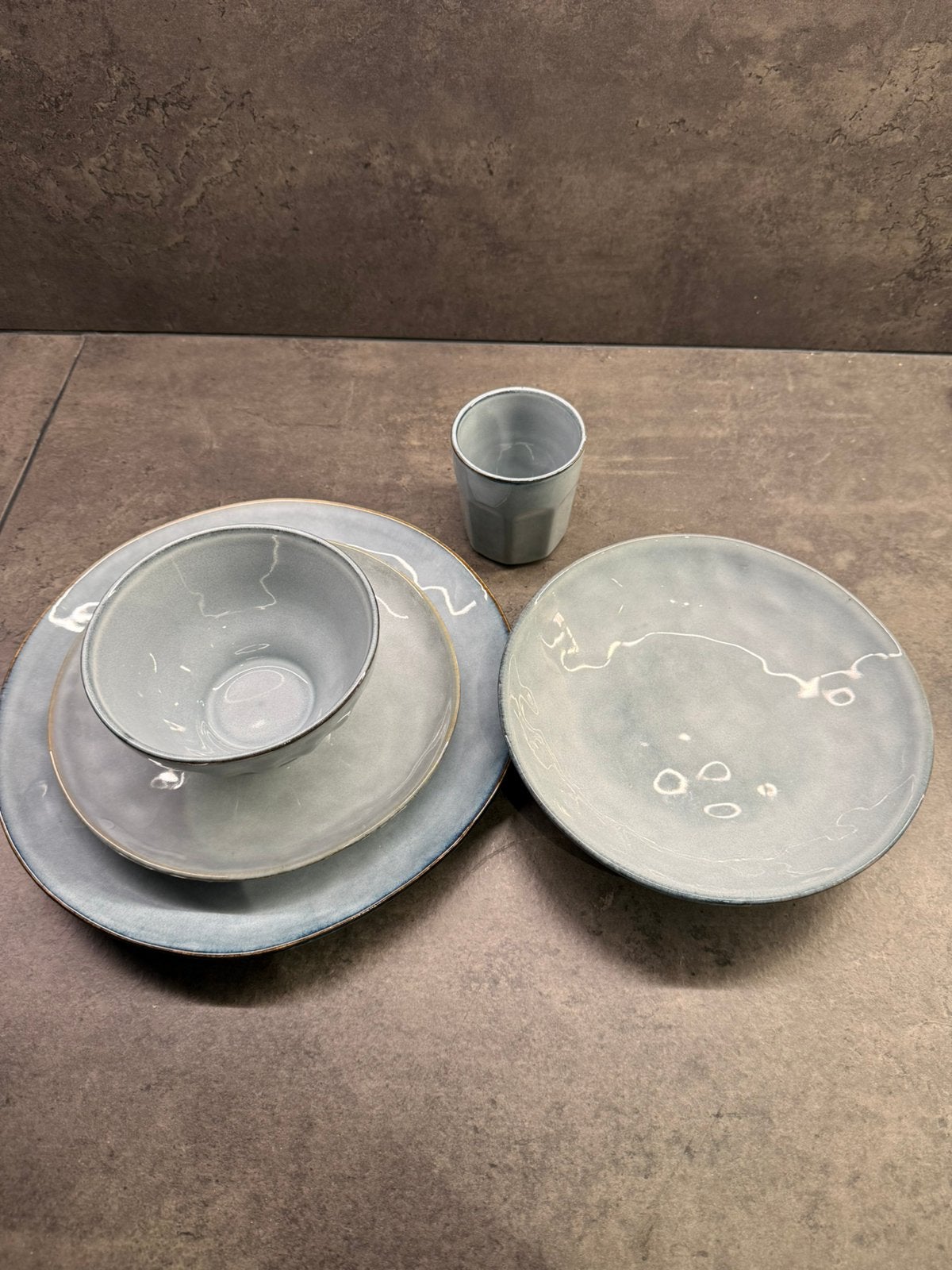 Keramiek 60-delig serviesset, Huis en Inrichting, Keuken | Servies, Ophalen, Zo goed als nieuw, Keramiek, Bord(en)