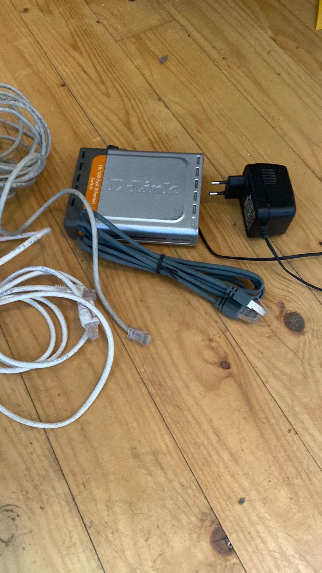 D-Link 10/100 Fast Ethernet-switch, Ophalen of Verzenden, Gebruikt