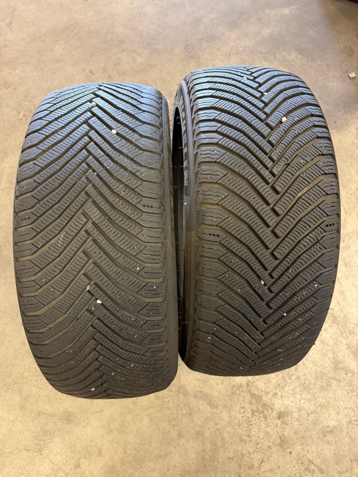 2 pneus hiver Michelin 225/45/17 Alpin 7, Autos : Pièces & Accessoires, Pneus hiver, Véhicule de tourisme, Enlèvement, Utilisé