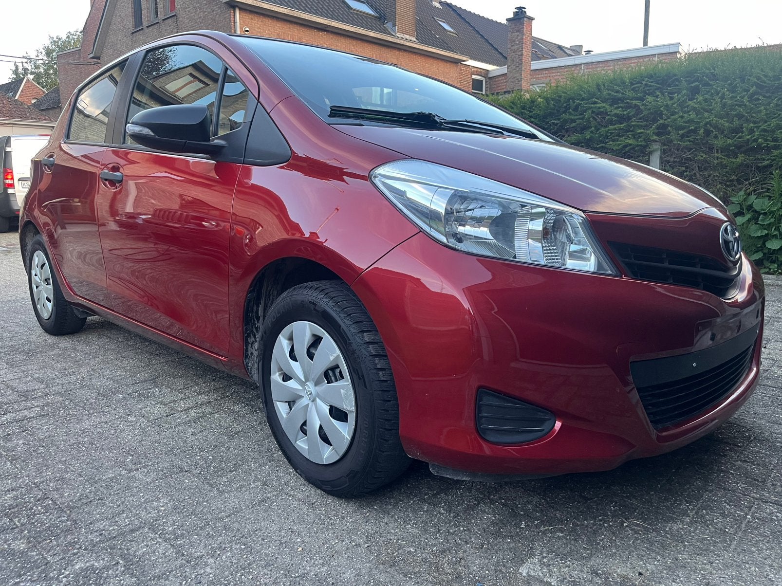 Toyota yaris•74 195 km•car-pass•garantie•keuring, Autos, Toyota, Entreprise, Achat, Yaris, Essence, Euro 5, Hatchback, 5 portes