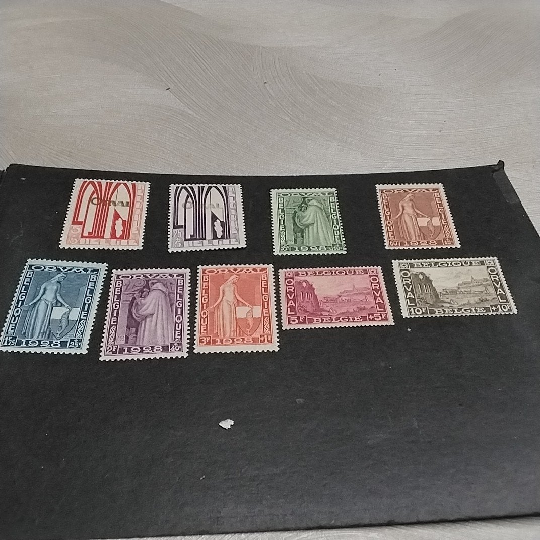 BELGIE  258/266 scharnier met cote 100,00 €, Ophalen of Verzenden