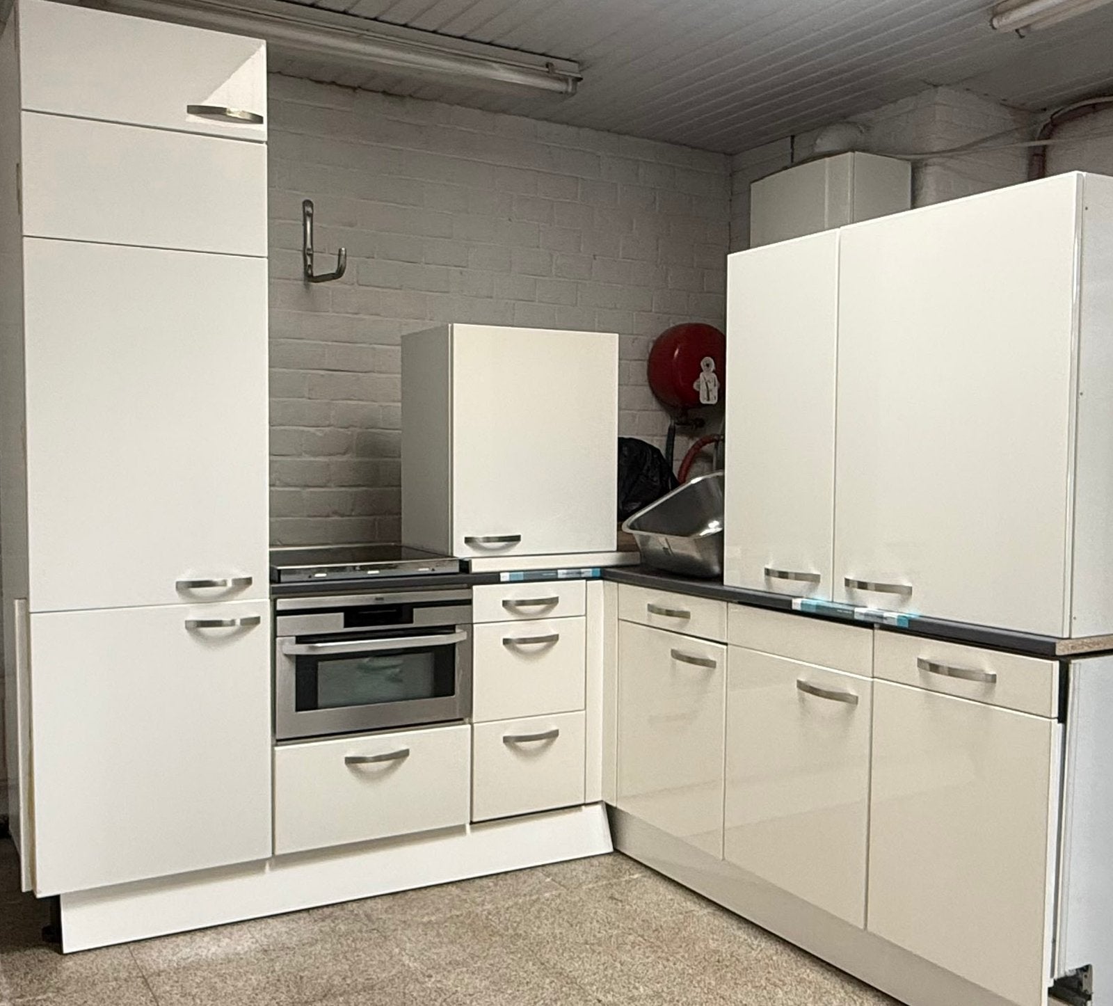 Moderne witte hoogglans keuken, compleet incl apparatuur, Ophalen of Verzenden, Zo goed als nieuw