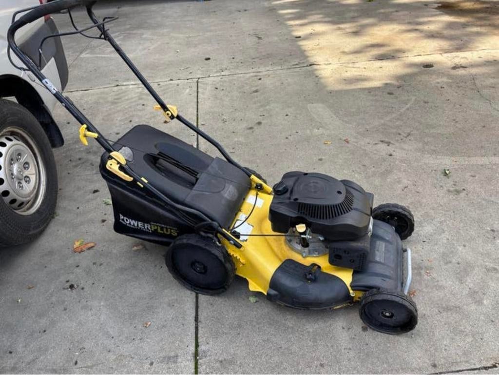 Powerplus benzine grasmaaier 53cm maaibreedte, Ophalen, Zo goed als nieuw, Opvangbak