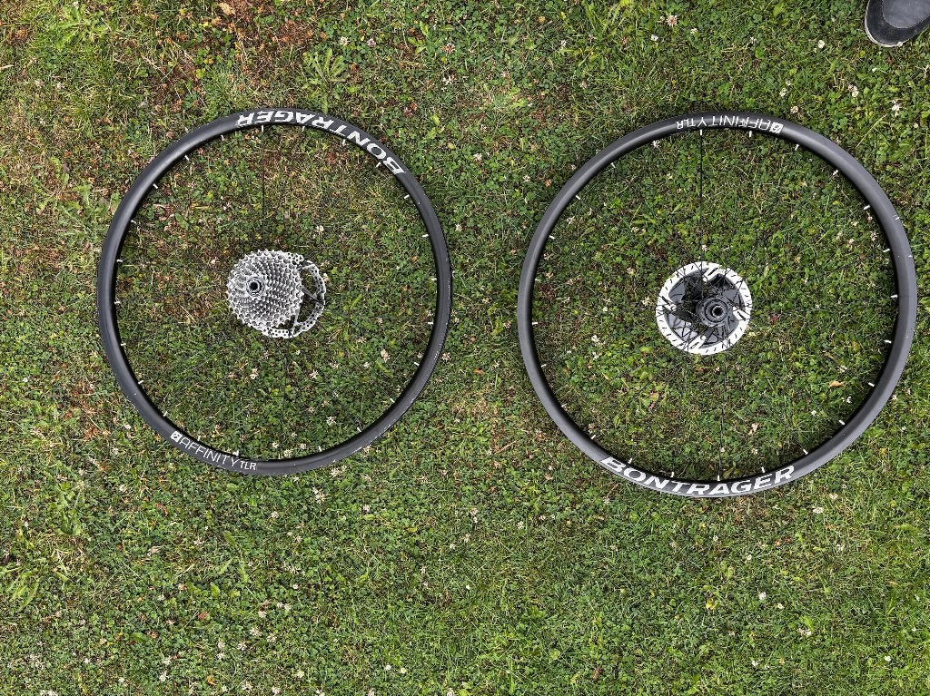 Paire roues gravel route Bontrager Affinity TLR, Vélos & Vélomoteurs, Vélos Pièces, TREK, Racefiets, Enlèvement, Utilisé