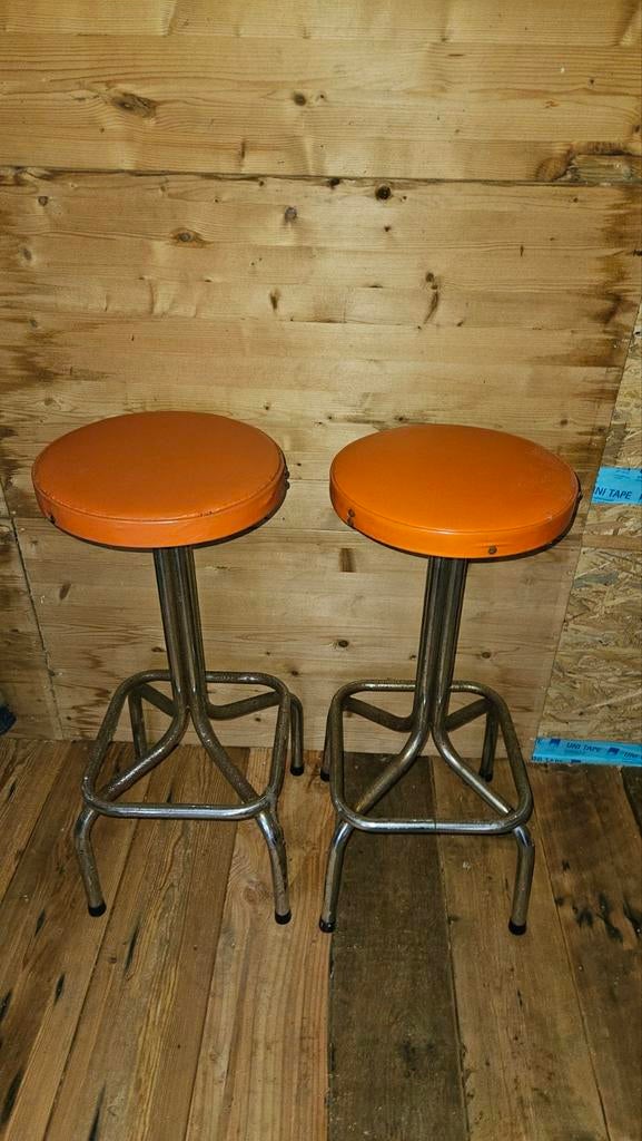 Retro bar krukken, Ophalen