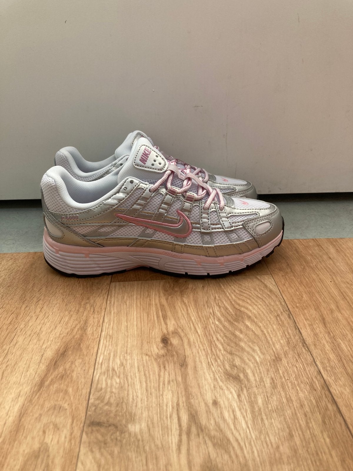 Nike, Enlèvement, Comme neuf, Nike