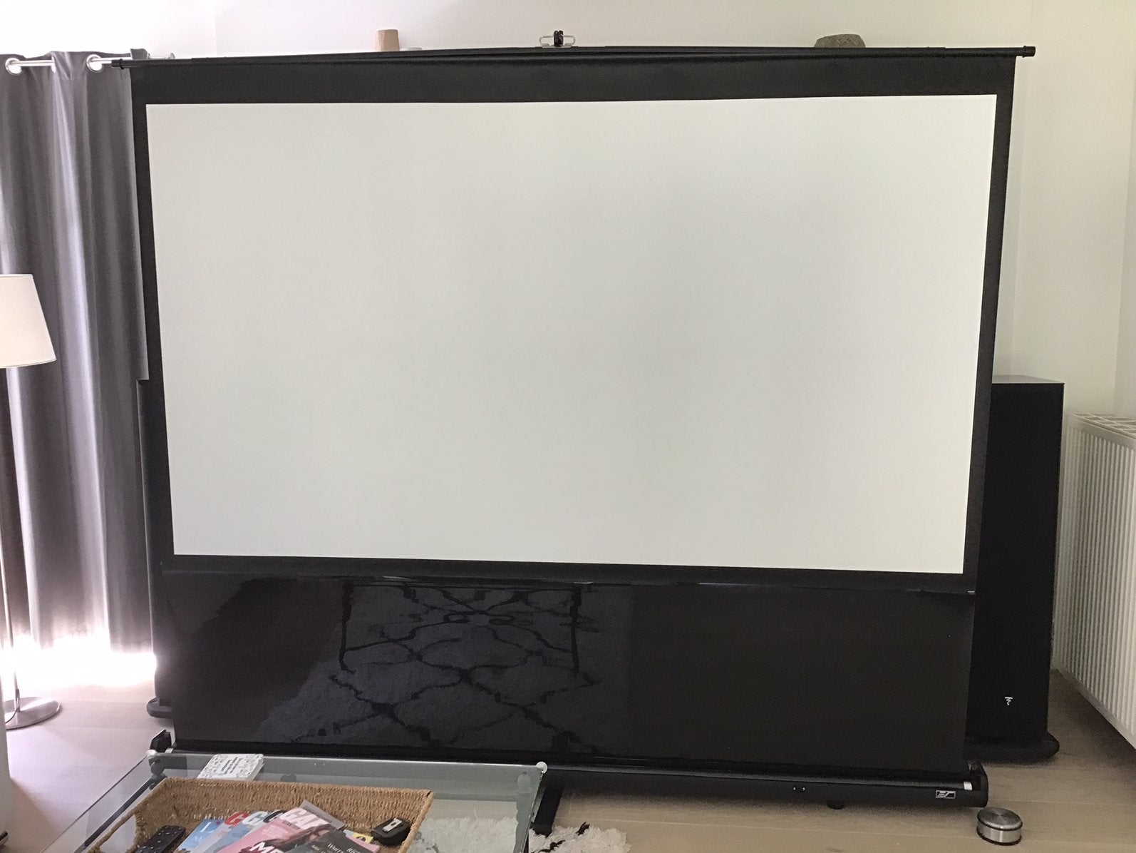 Projectiescherm merk Elite Screens model F100WNH, Audio, Tv en Foto, Projectieschermen, Zo goed als nieuw, Handmatig, Ophalen