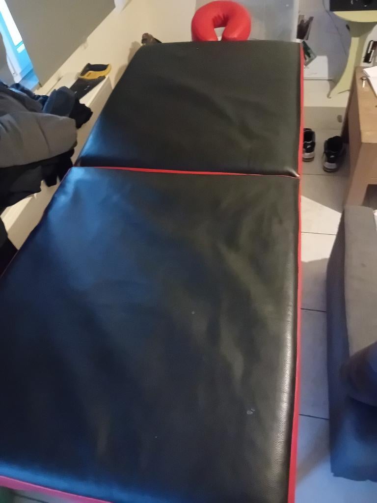 Master massage table, Enlèvement