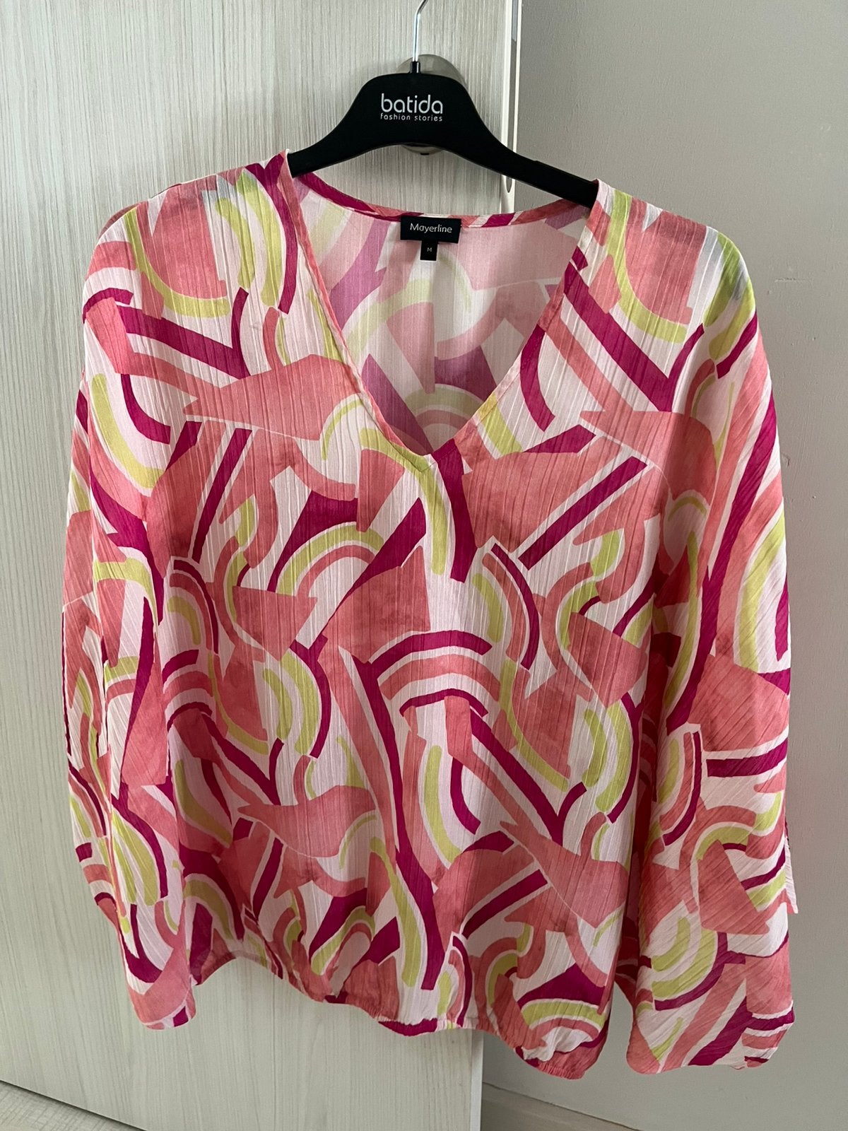 Blouse van Mayerline. Maat M/L, Ophalen, Zo goed als nieuw