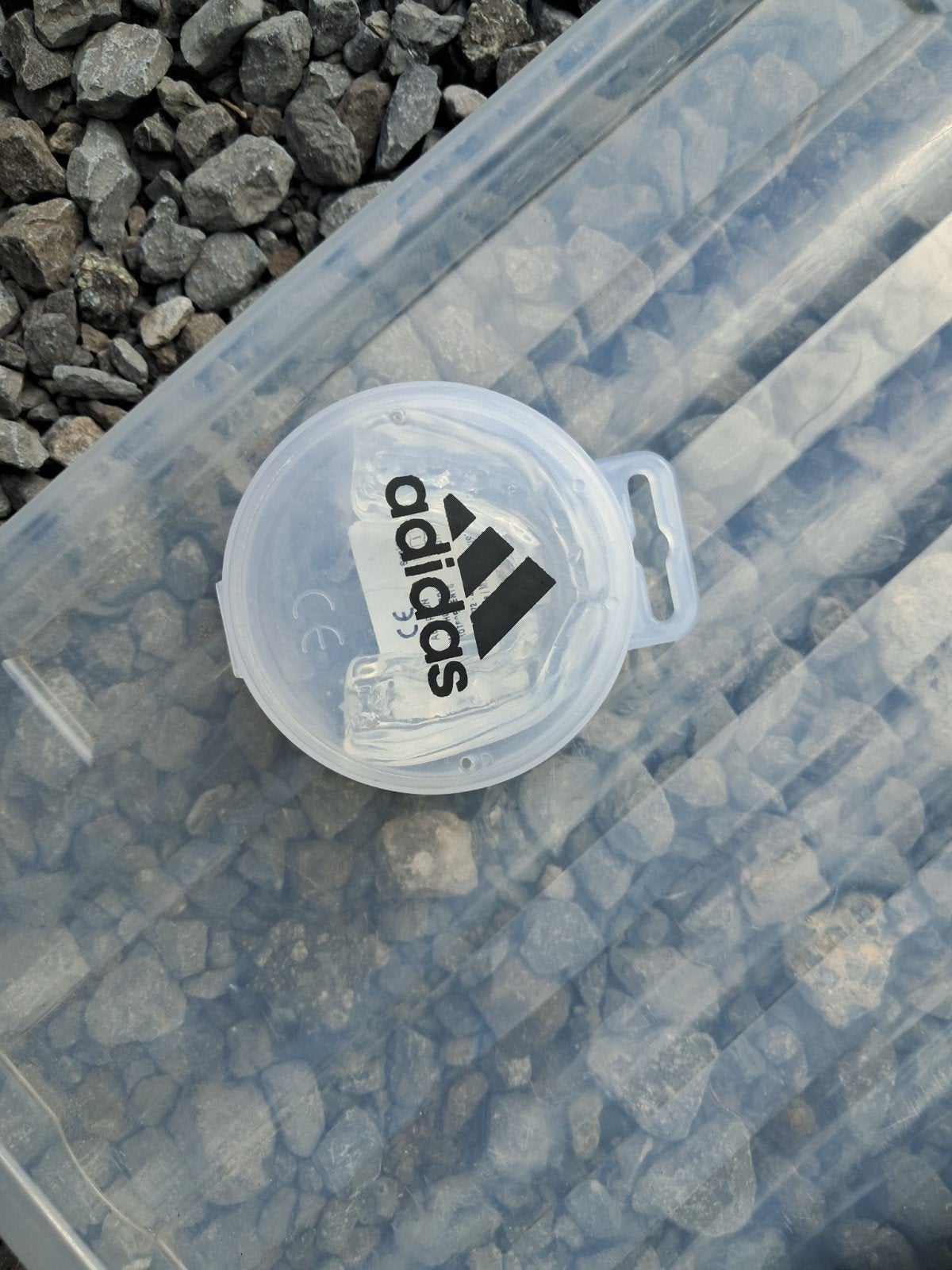 boksbeugel adidas, Ophalen
