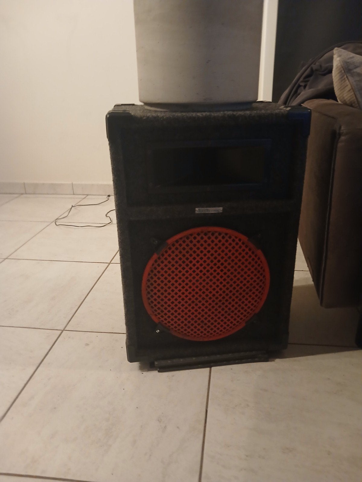 2 x 250watt boxen en versterker van jbsystems 200 watt, Audio, Tv en Foto, Luidsprekerboxen, Ophalen