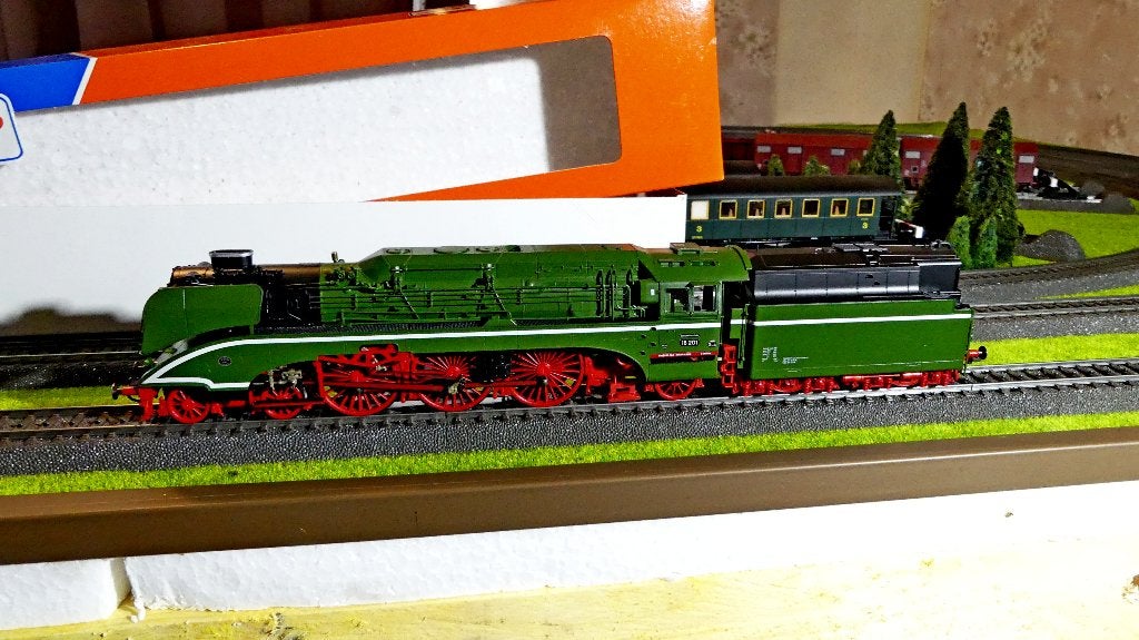 Roco BR 18 AC Digitale pour Märklin (m2455963798) — Trains miniatures ...