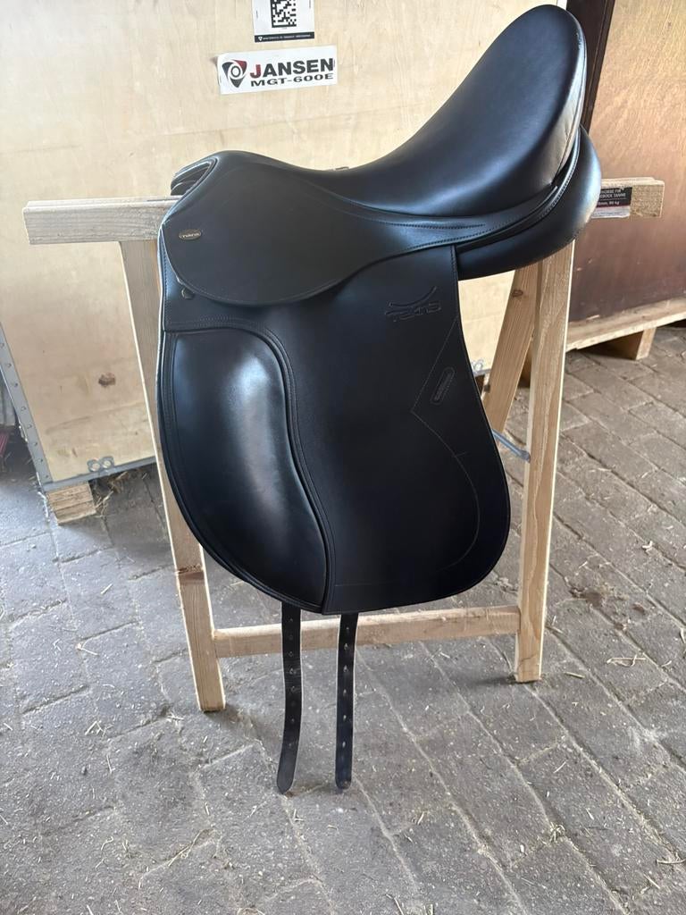 Tekna dressuurzadel, Dieren en Toebehoren, Ophalen, Zo goed als nieuw, Dressuur