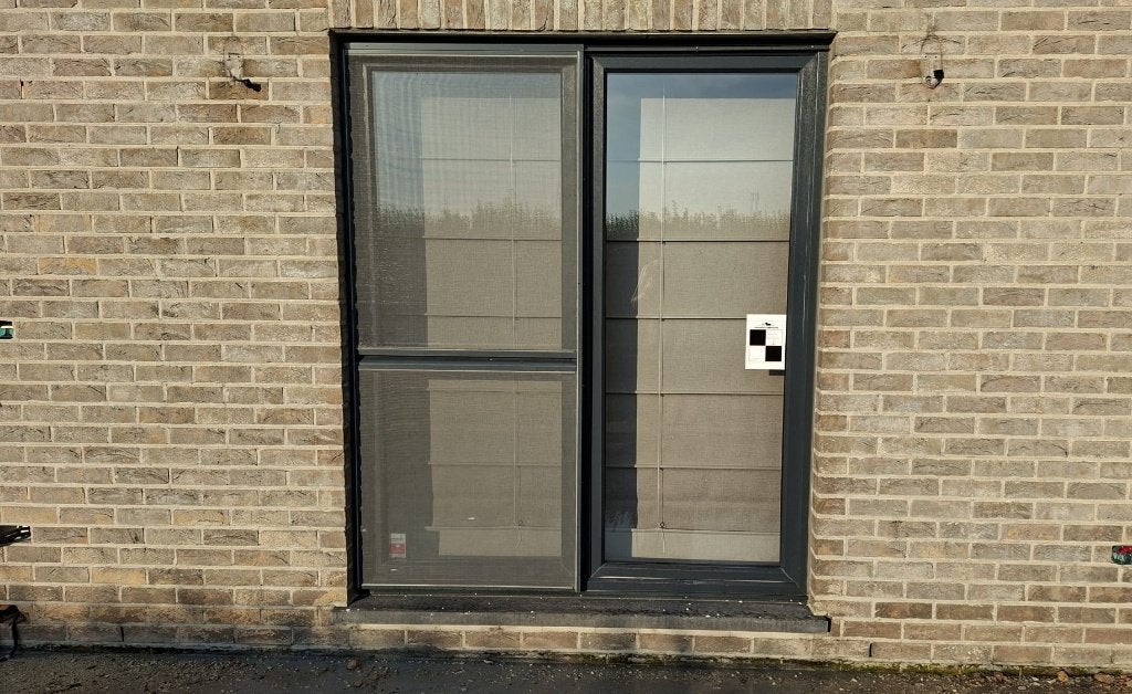 pvc-raam H212 + B181, compleet met blauwsteen en vliegenraam, Ophalen, Kunststof, 150 tot 225 cm, 150 tot 225 cm