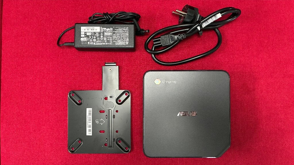 ASUS ChromeBox 4 Celeron, Computers en Software, Desktop Pc's, ASUS, Minder dan 2 Ghz, Ophalen of Verzenden, Zo goed als nieuw