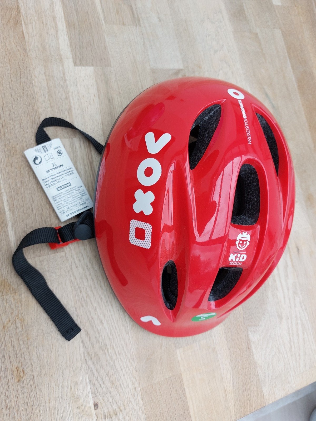 Nieuwe kinder fiets helm rood - 47-53cm hoofdomtrek, Fietsen en Brommers, Fietsaccessoires | Fietshelmen, Ophalen, S