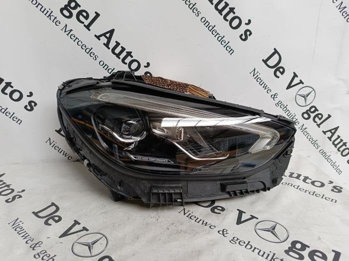 Phare droit d'un Mercedes C-Klasse, Utilisé, -, -, Enlèvement ou Envoi