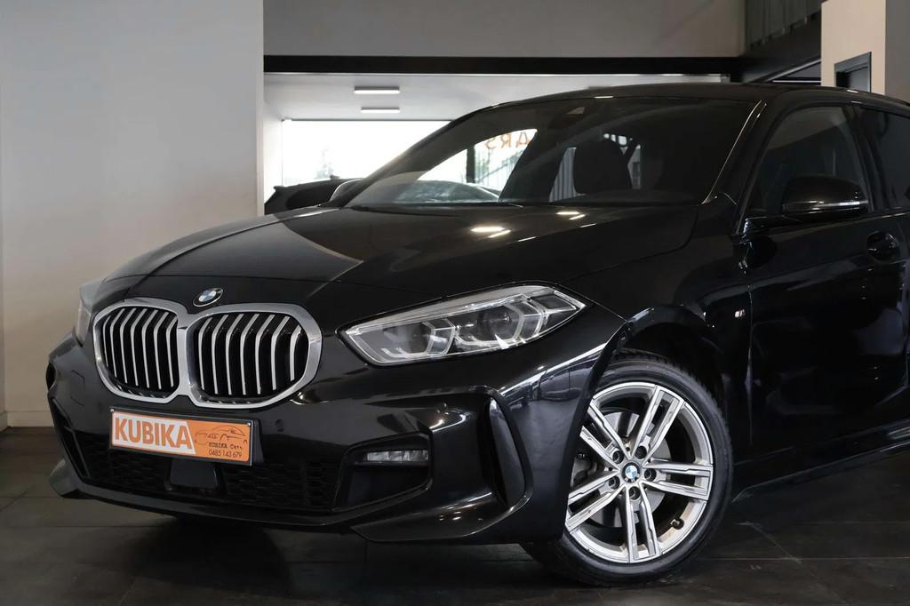 BMW 1 Serie 118 118iA OPF M-Pack Navi Camera CruiseC Garanti, 1 Reeks, 136 pk, Zwart, Bedrijf