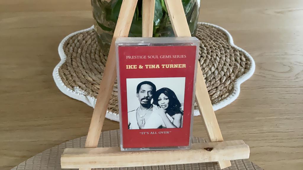 Ike & Tina Turner, Enlèvement ou Envoi, Comme neuf
