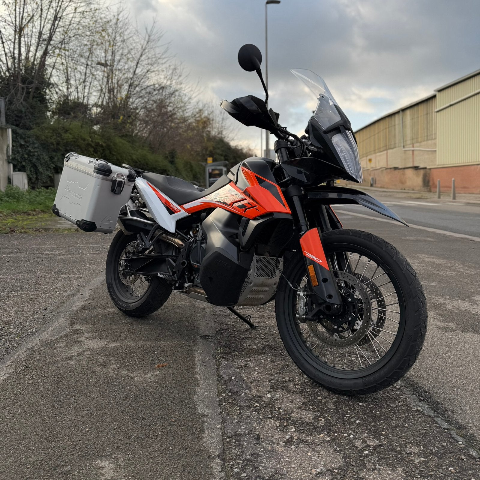 KTM 790 Adventure-showroom, Motoren, Cardan-aandrijving, Motorrijbewijs A, Particulier, Handgeschakeld