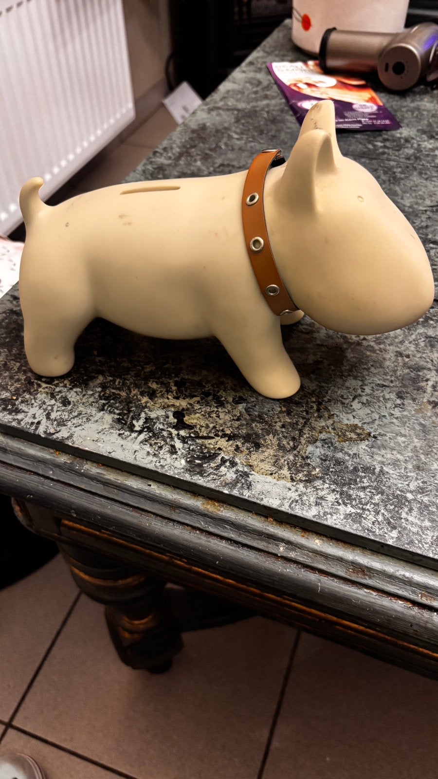 Authentiek spaarvarken Bull Terriër (merk Tapas) uit 2000., Enfants & Bébés, Jouets | Extérieur | Figurines gonflables, Enlèvement