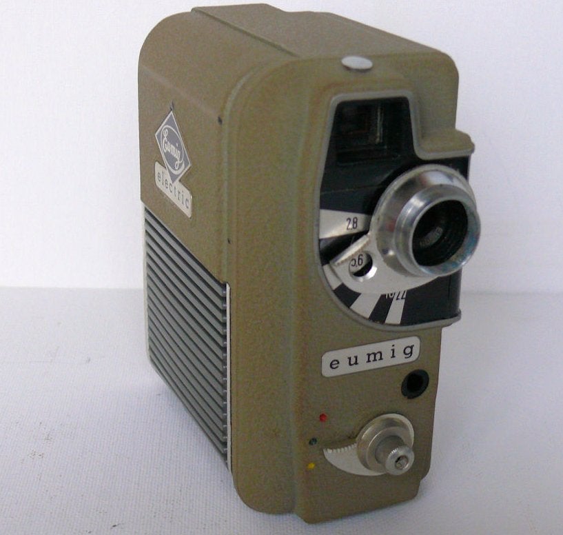 VINTAGE Movie Camera EUMIG ELECTRIC 8mm, Audio, Tv en Foto, Videocamera's Analoog, Ophalen of Verzenden, 8mm, Camera