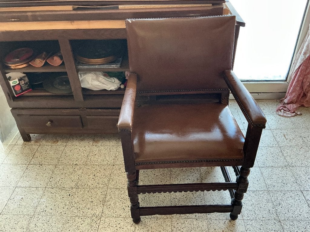 Zetels stoelen, Ophalen