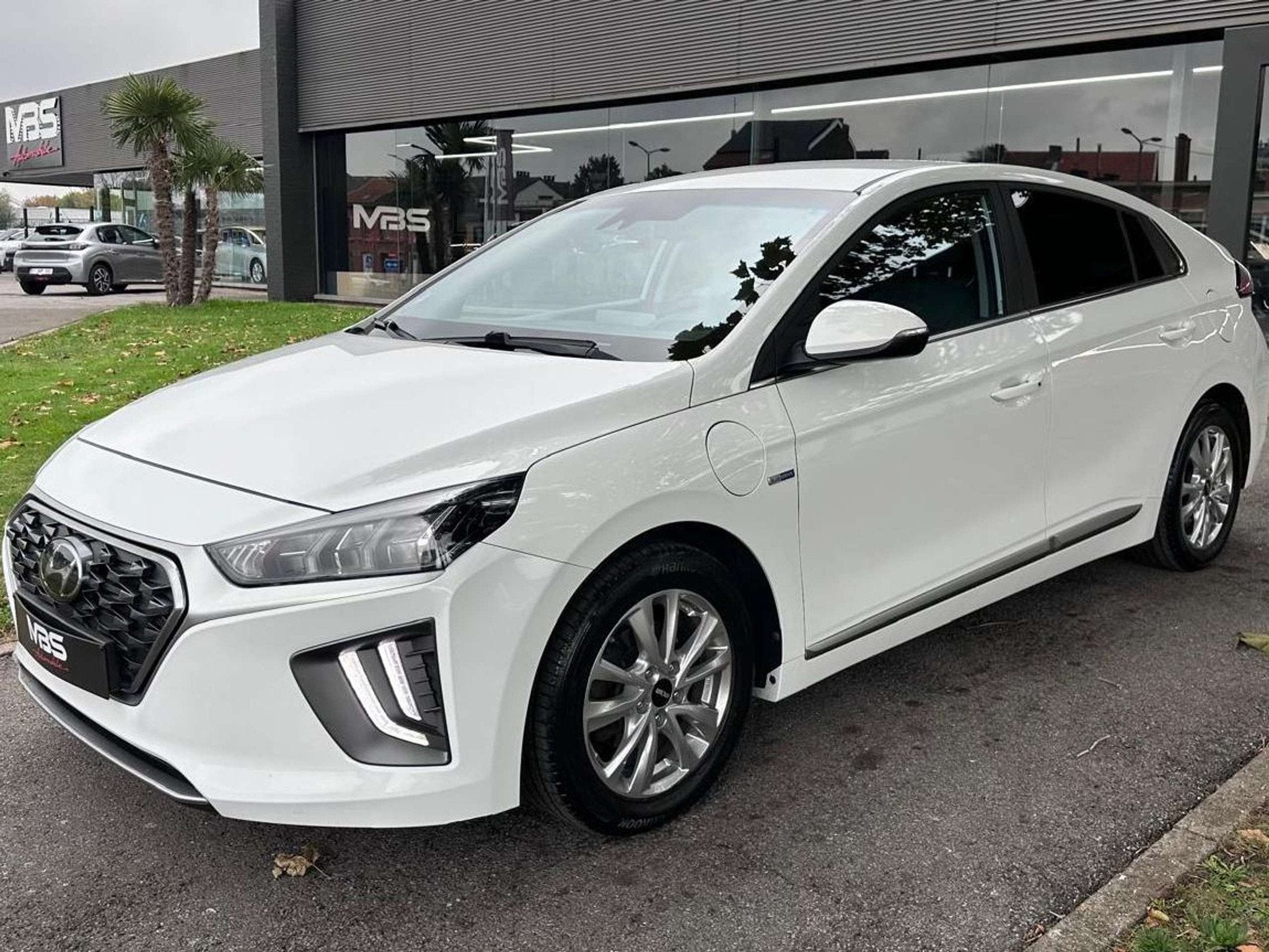 Hyundai IONIQ * HEV 1.6* plug-in* NAVI* XENON* GARANTIE 12 M, Autos, 105 ch, Euro 6, Entreprise, Noir