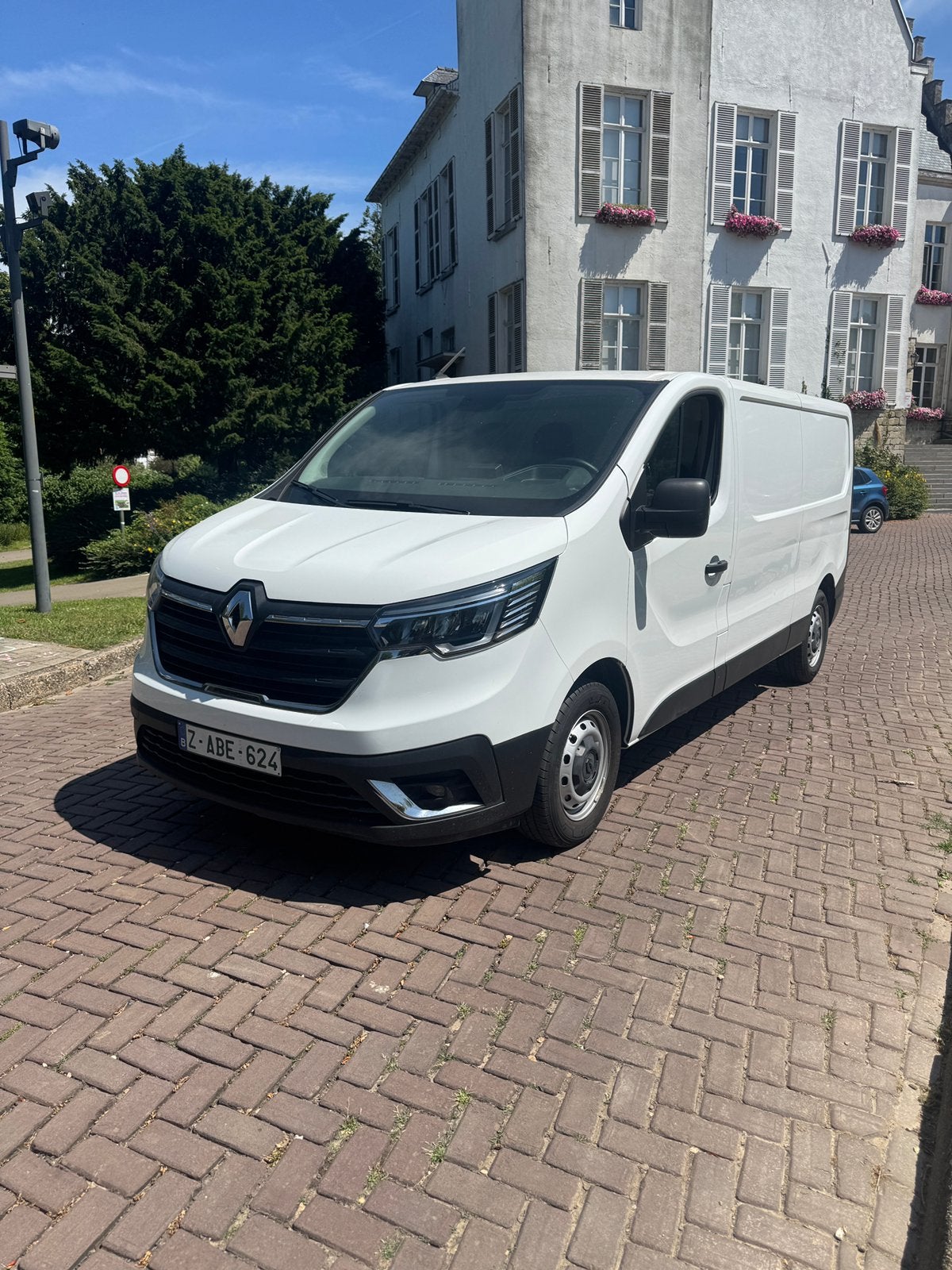 Renault Trafic L2 2023 7.200 km! 2.0 dci 130 pk, Auto's, Bestelwagens en Lichte vracht, Bedrijf, Te koop, ABS, Achteruitrijcamera