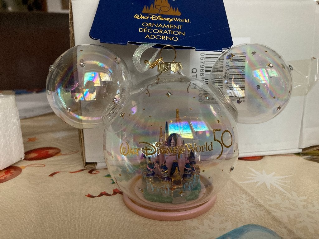 Walt Disney World 50th Anniversary Castle ornament NIEUW, Ophalen of Verzenden, Nieuw, Beeldje of Figuurtje