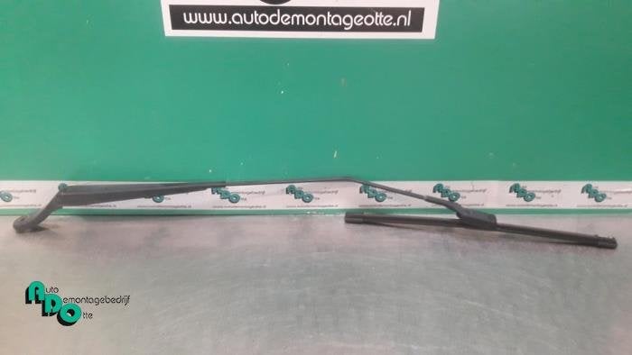 Ruitenwisserarm voor van een Renault Twingo (Twingo 07-), Gebruikt, -, Renault, -
