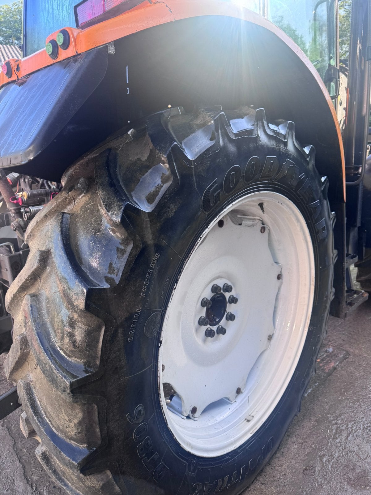 Pneus 420 85r38, Zakelijke goederen, Landbouw | Onderdelen | Banden, Velgen en Assen, Ophalen of Verzenden