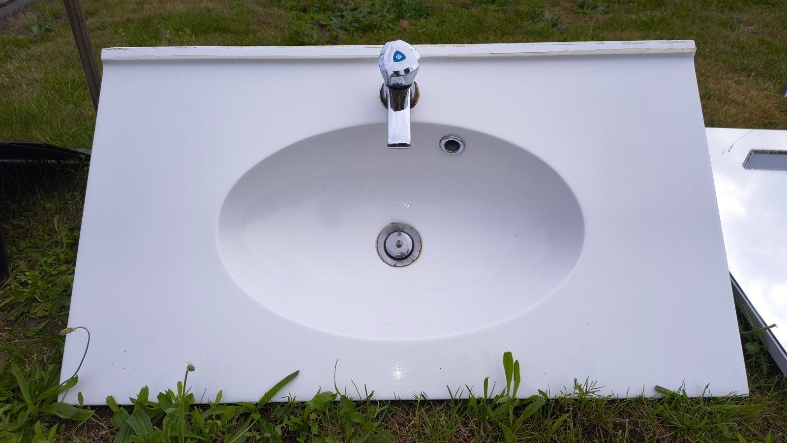 Badkamer lavabo, Ophalen