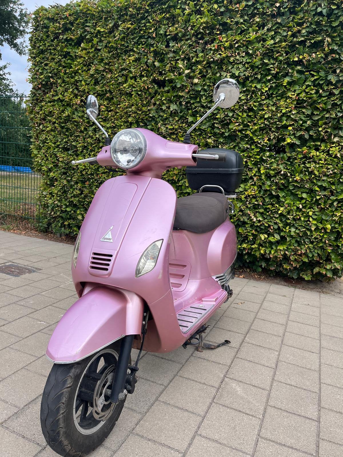 SCOOTER B klasse, Fietsen en Brommers, Ophalen, Zo goed als nieuw