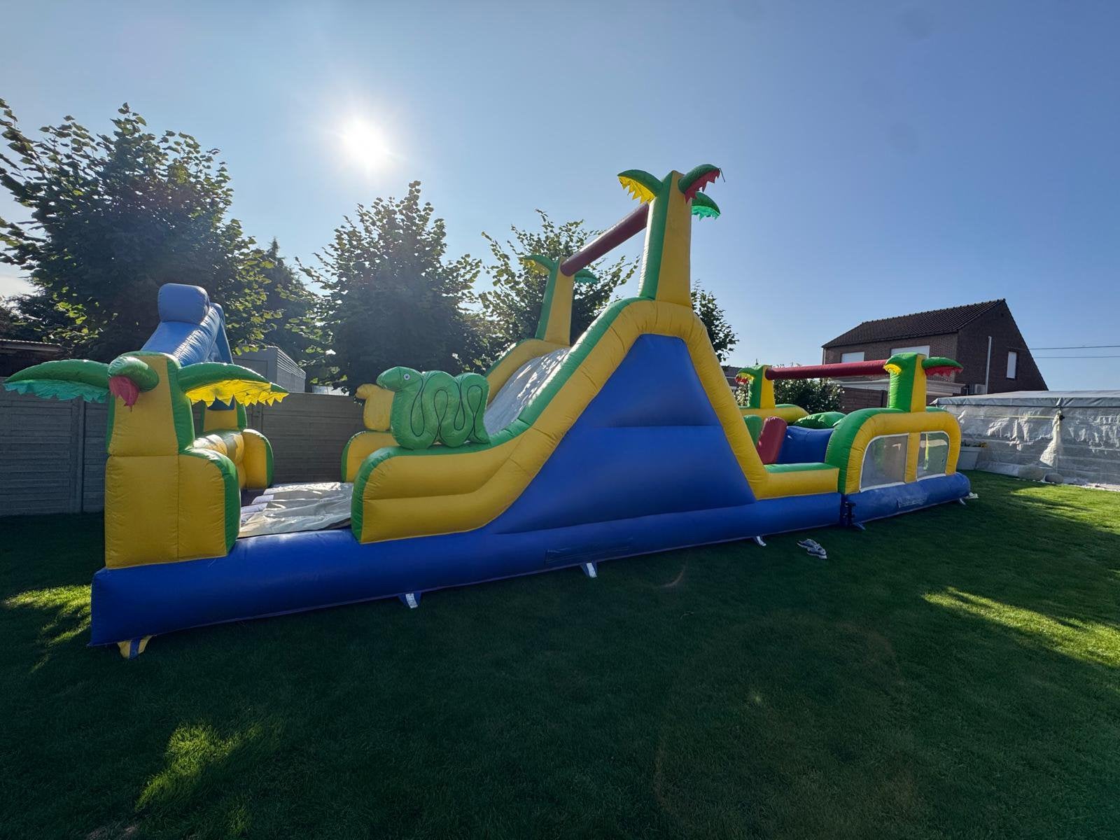 Château gonflable Storm Course, Hobby & Loisirs créatifs, Articles de fête | Location, Enlèvement, Utilisé