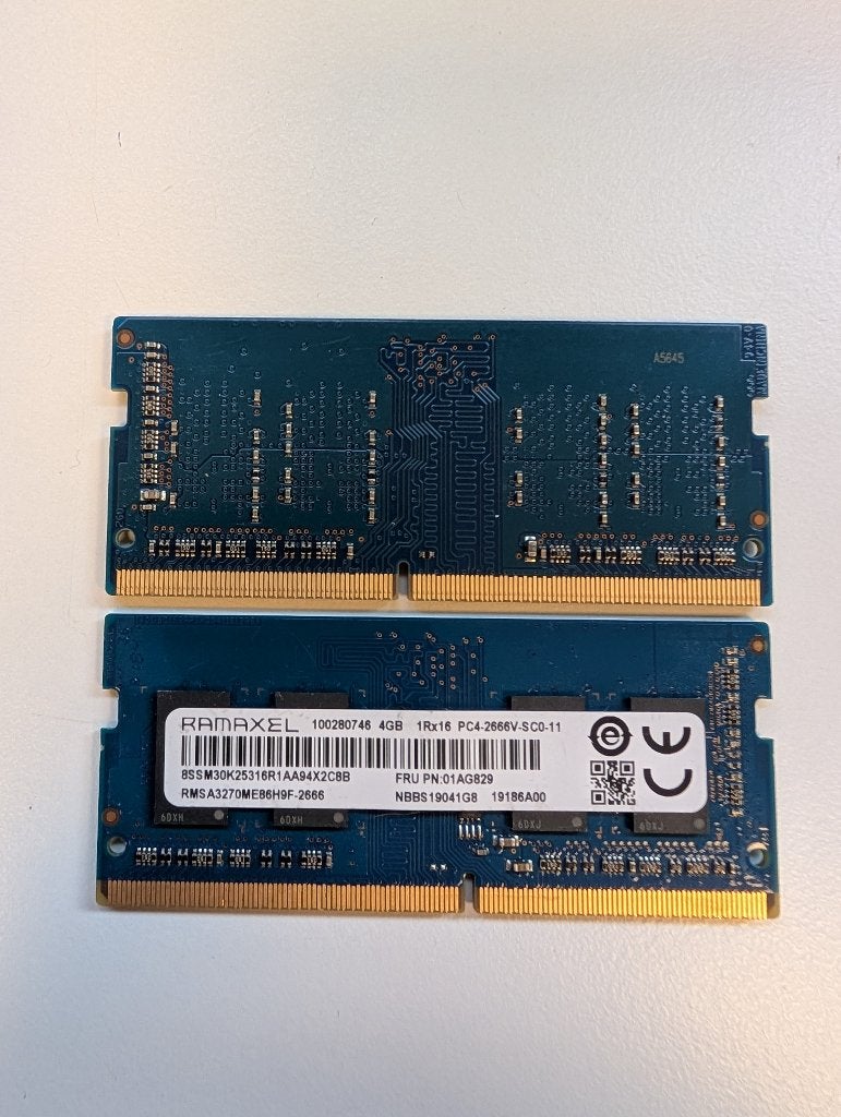 RAM 4 GB DDR4 2666 (40 stuks), Computers en Software, Gebruikt, DDR4, Ophalen of Verzenden, Laptop