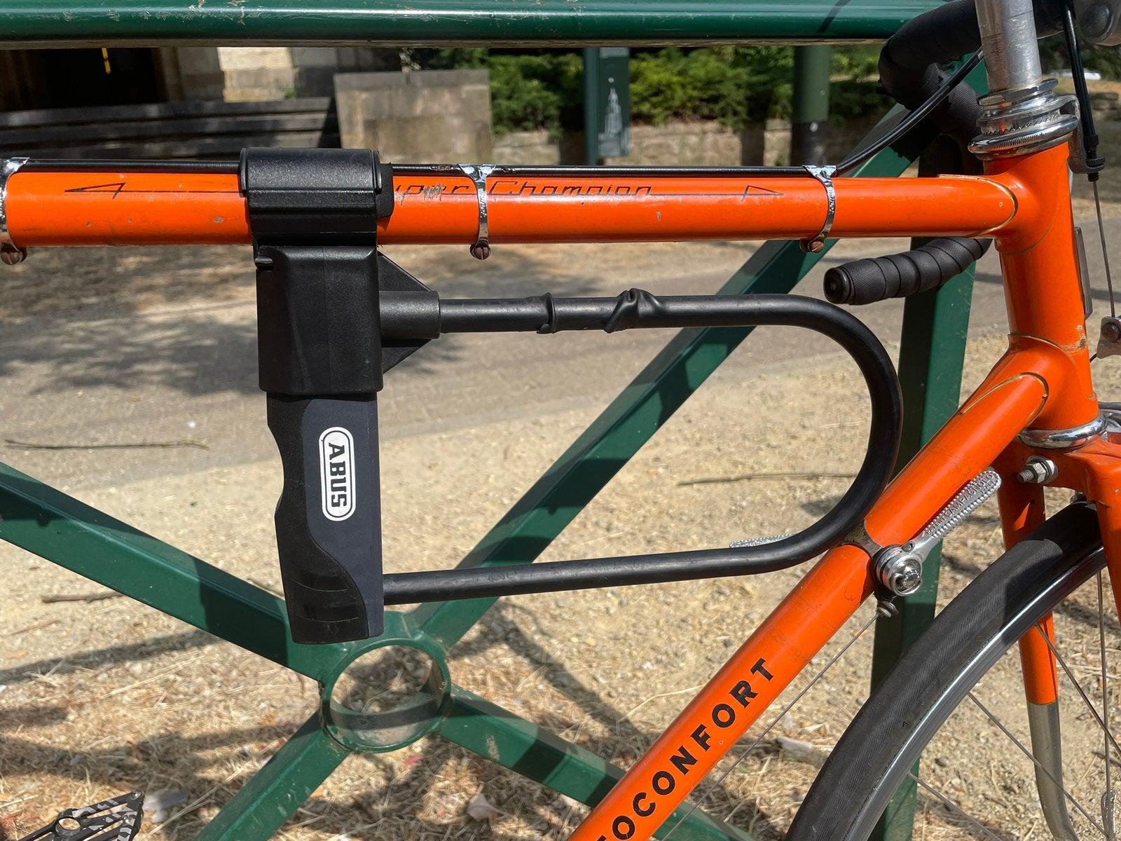 Cadenas de velo Abus, Vélos & Vélomoteurs, Accessoires vélo | Cadenas de vélo, Enlèvement, Comme neuf