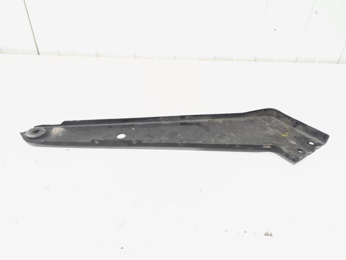 Cadre phare droit d'un Volkswagen Passat, Volkswagen, -, 3 mois de garantie, Utilisé