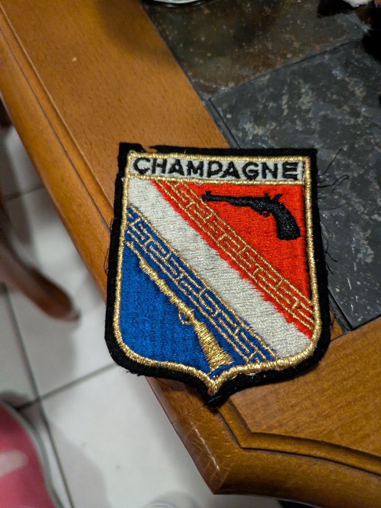 Champagne badge, Collections, Broches, Pins & Badges, Enlèvement ou Envoi, Comme neuf, Bouton