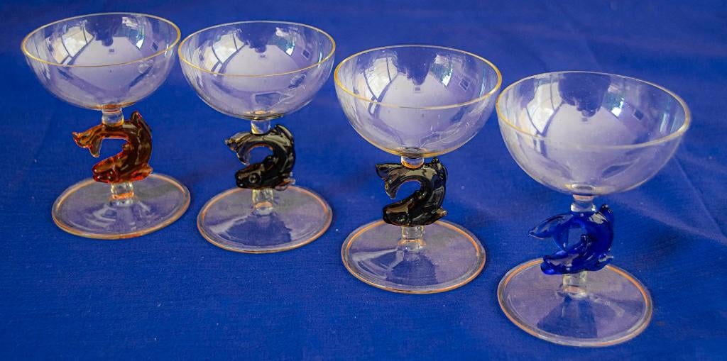 4 unieke borrel-likeur glaasjes, Ophalen of Verzenden, Zo goed als nieuw, Borrel- of Shotglas