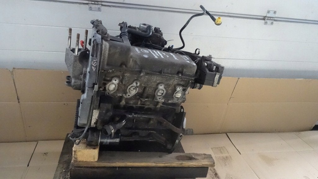 Moteur 188A4000 Nu FIAT PUNTO, Autos : Pièces & Accessoires, Envoi, Utilisé, Skoda