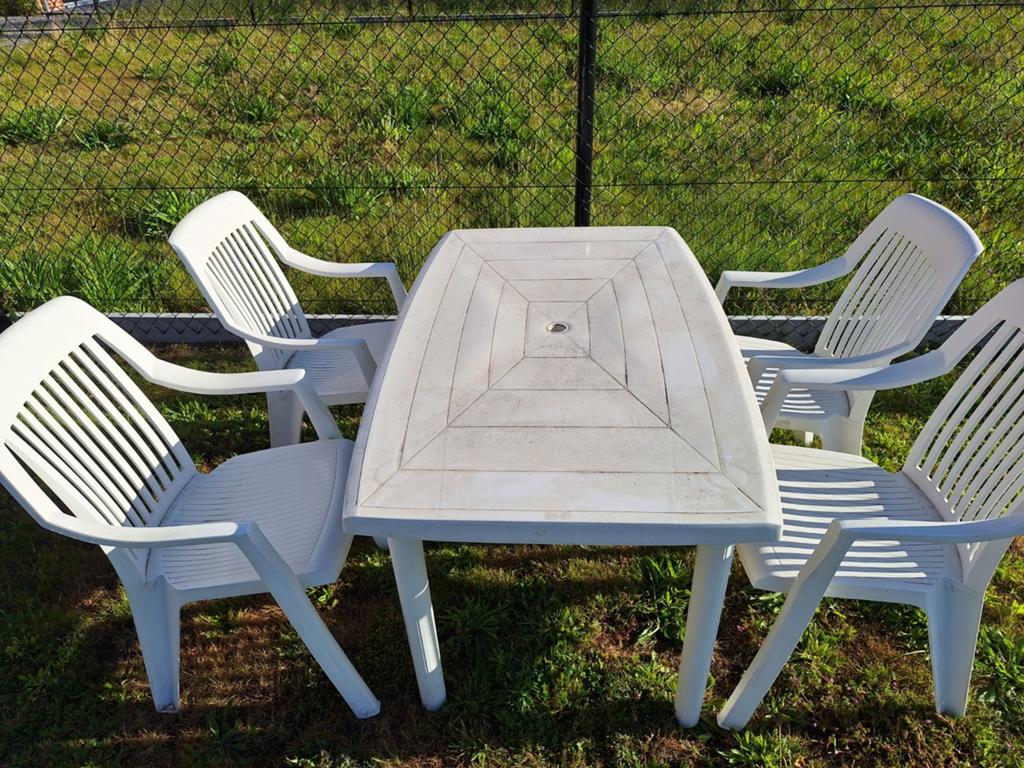 Tuintafel met stoelen, Ophalen