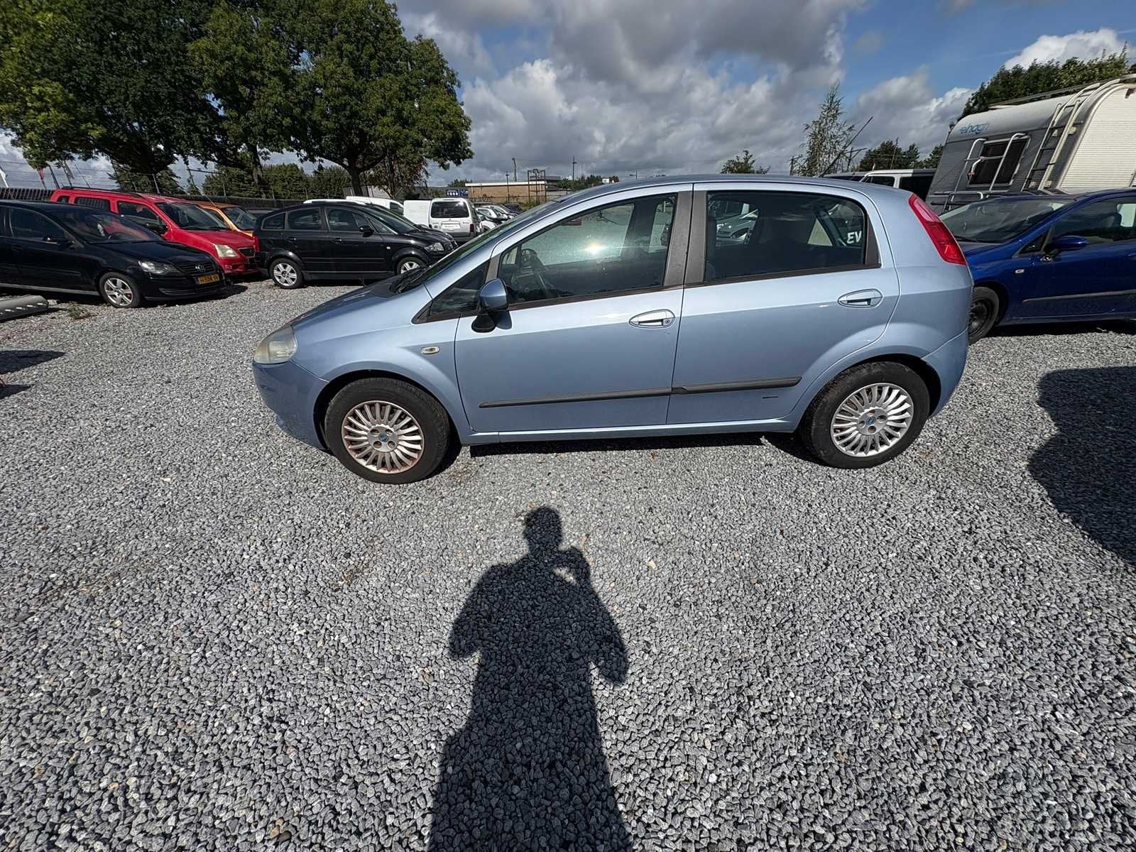 2006 - Fiat - Grande Punto - 1.4-16V Dynamique - Voiture, Autos, Fiat, Achat, Entreprise, Grande Punto, MPV ou Monospace